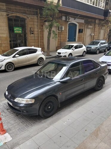 Opel Vectra 1997, 644,000 km - 1.6 л - Bakı