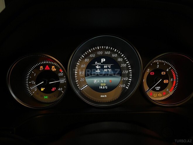 Mercedes E 220 2014, 189,100 km - 2.1 l - Bakı