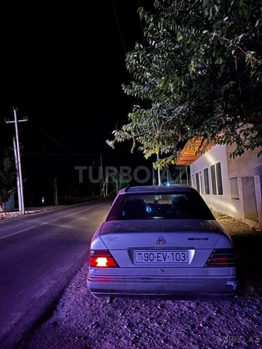 Mercedes 220 E 1994, 709,870 km - 2.2 l - Füzuli