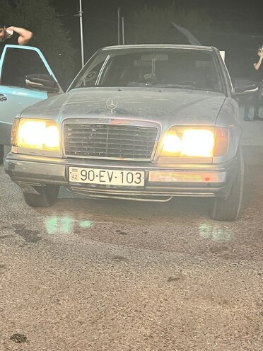Mercedes 220 E 1994, 709,870 km - 2.2 l - Füzuli