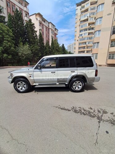 Mitsubishi Pajero 1995, 287,365 km - 2.8 l - Bakı