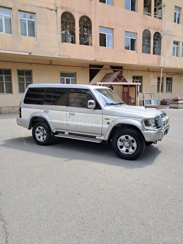 Mitsubishi Pajero 1995, 287,365 km - 2.8 l - Bakı