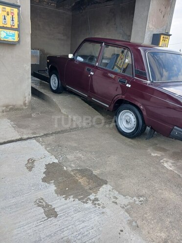 LADA (VAZ) 2107 2002, 98,646 km - 1.7 l - Salyan