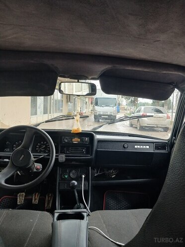 LADA (VAZ) 2107 2002, 98,646 km - 1.7 l - Salyan