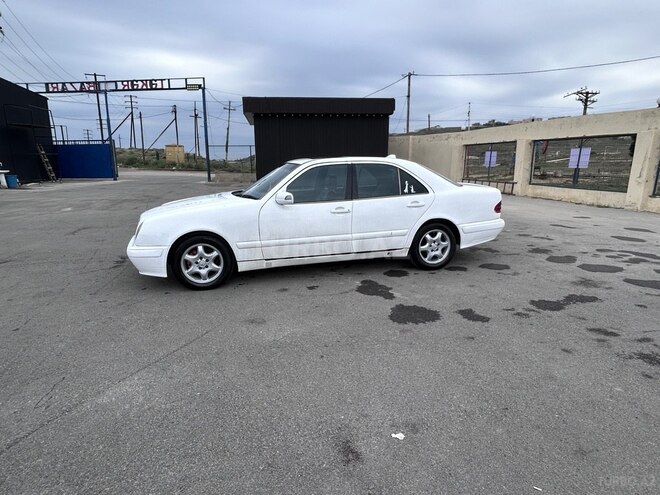 Mercedes E 220 1998, 365,254 km - 2.2 l - Bakı