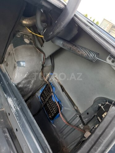 Mercedes E 240 2000, 390,000 km - 2.4 l - Kürdəmir