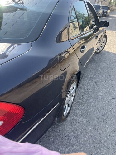 Mercedes E 240 2002, 260,000 km - 2.6 l - Bərdə