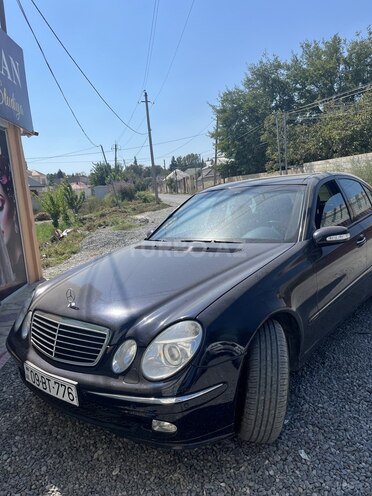 Mercedes E 240 2002, 260,000 km - 2.6 l - Bərdə