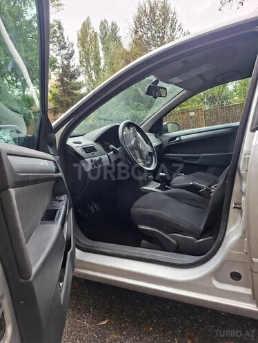 Opel Astra 2007, 271,235 km - 1.4 l - Quba