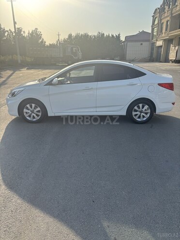 Hyundai Accent 2015, 208,000 km - 1.6 л - Bakı