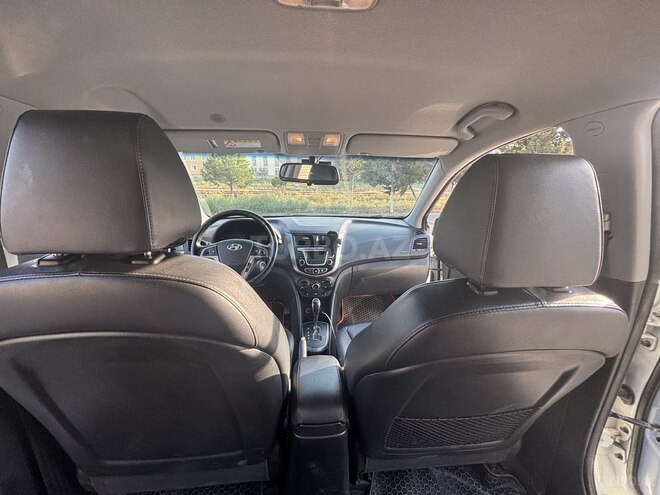 Hyundai Accent 2015, 208,000 km - 1.6 л - Bakı
