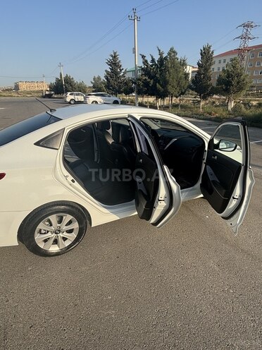 Hyundai Accent 2015, 208,000 km - 1.6 л - Bakı