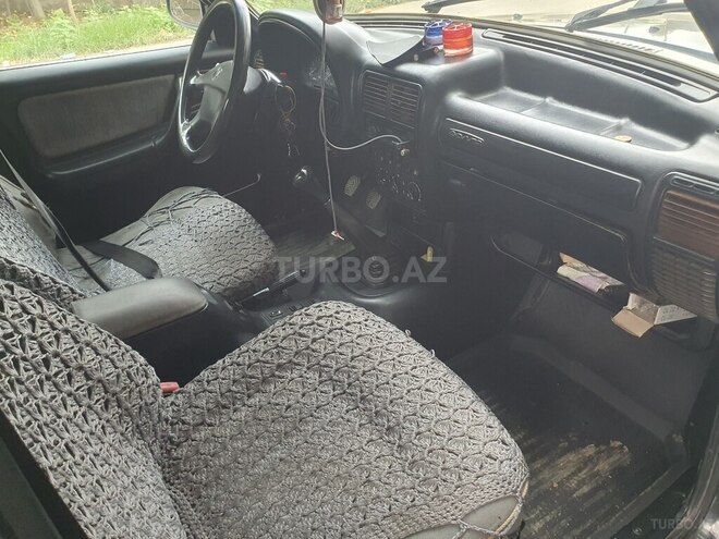 GAZ 31105 2005, 300,000 km - 2.3 l - Şəmkir