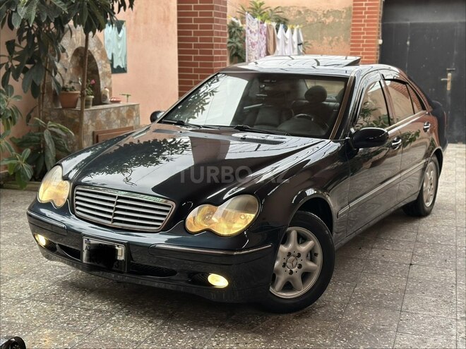 Mercedes C 200 2001, 305,000 km - 2.0 l - Bakı