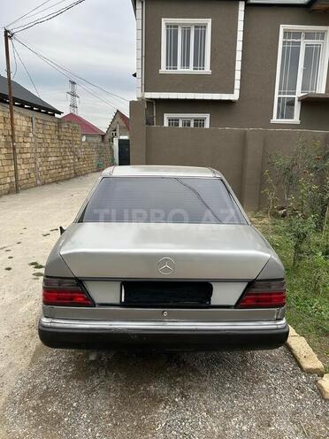 Mercedes 200 E 1992, 329,000 km - 2.0 l - Bakı