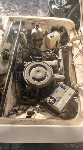 LADA (VAZ) 2106 1979, 80,000 km - 1.5 l - Salyan