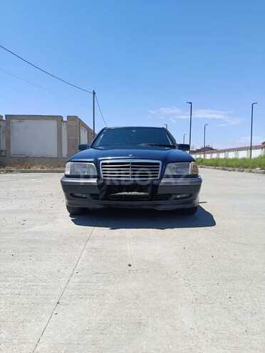 Mercedes C 220 2000, 295,000 km - 2.2 l - Bakı