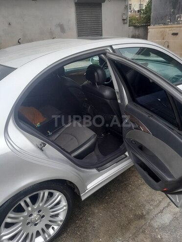 Mercedes E 240 2002, 350,000 km - 2.6 л - Şirvan