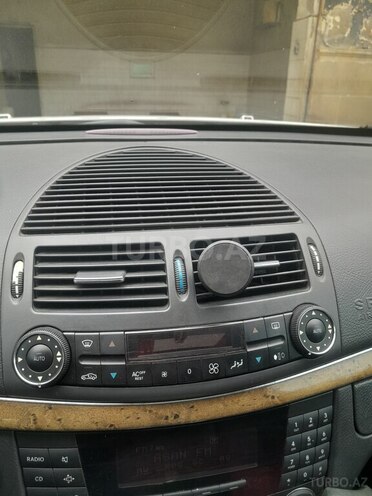 Mercedes E 240 2002, 350,000 km - 2.6 л - Şirvan