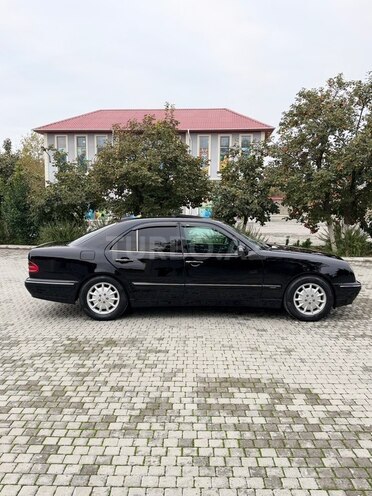 Mercedes E 280 1999, 375,000 km - 2.8 l - Ağsu