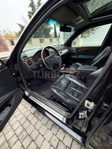 Mercedes E 280 1999, 375,000 km - 2.8 l - Ağsu