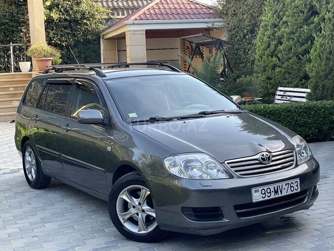Toyota Corolla 2006, 293,000 km - 1.4 l - Bakı