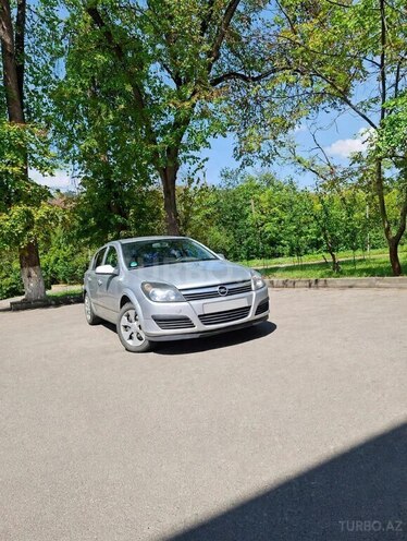 Opel Astra 2007, 271,235 km - 1.4 l - Quba