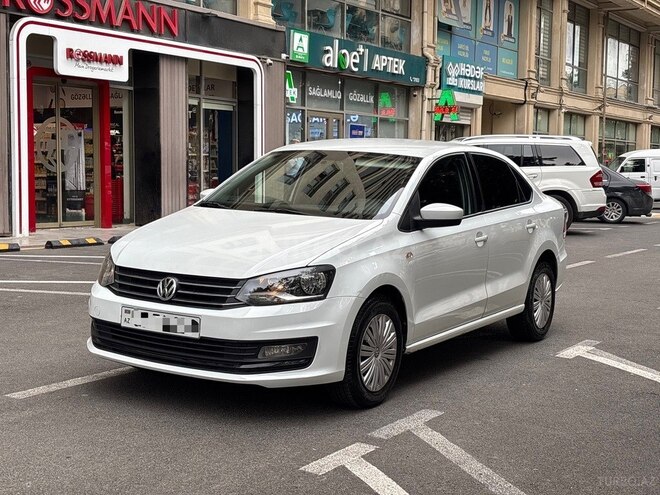 Volkswagen Polo 2018, 145,000 km - 1.6 l - Bakı
