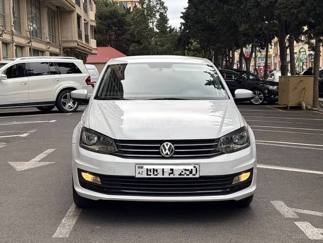 Volkswagen Polo 2018, 145,000 km - 1.6 l - Bakı