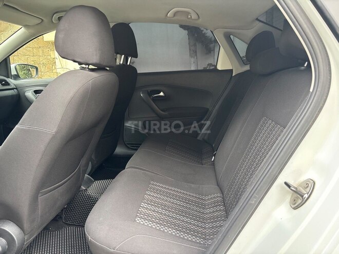 Volkswagen Polo 2018, 145,000 km - 1.6 l - Bakı
