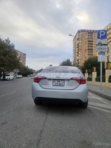 Toyota Corolla 2016, 222,000 km - 1.8 л - Bakı