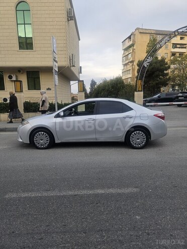 Toyota Corolla 2016, 222,000 km - 1.8 л - Bakı