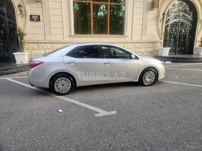 Toyota Corolla 2016, 222,000 km - 1.8 л - Bakı