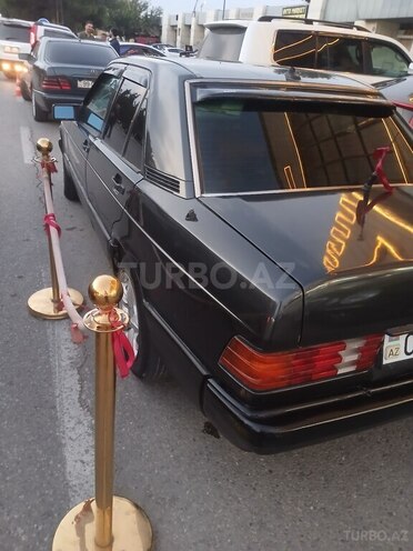 Mercedes 190 1991, 199,998 km - 2.6 l - Bakı