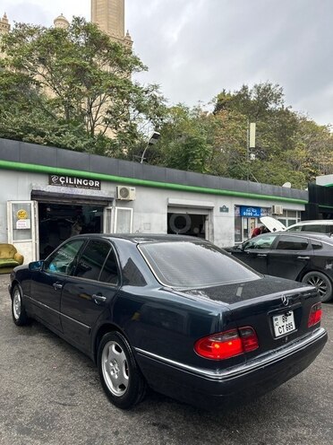 Mercedes E 320 1997, 217,800 km - 3.2 л - Bakı