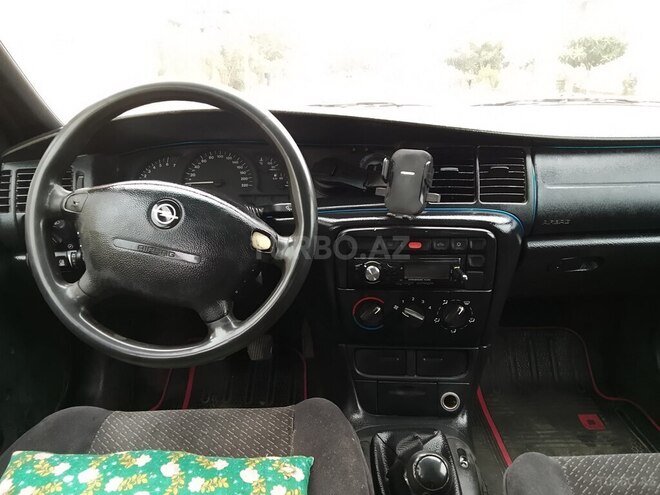Opel Vectra 1997, 555,222 km - 1.8 l - Tovuz