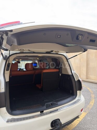 Nissan Patrol 2013, 215,000 km - 5.6 l - Bakı