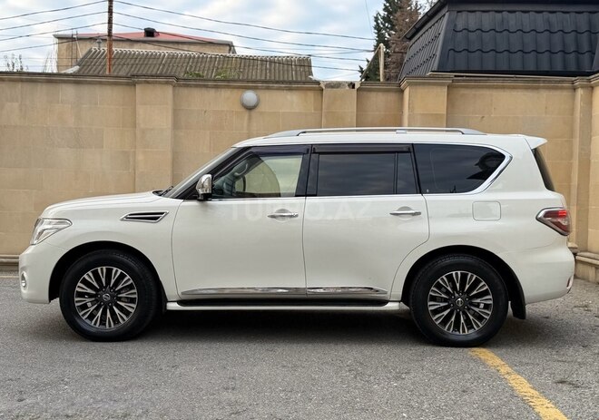 Nissan Patrol 2013, 215,000 km - 5.6 l - Bakı