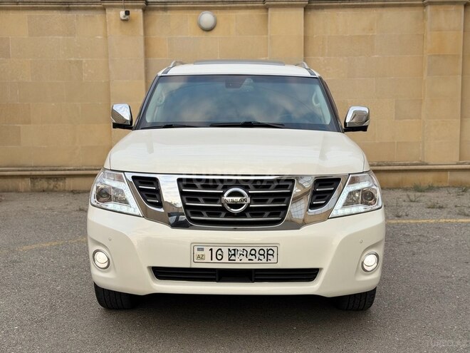 Nissan Patrol 2013, 215,000 km - 5.6 l - Bakı