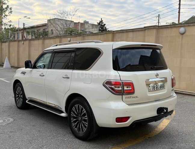 Nissan Patrol 2013, 215,000 km - 5.6 l - Bakı