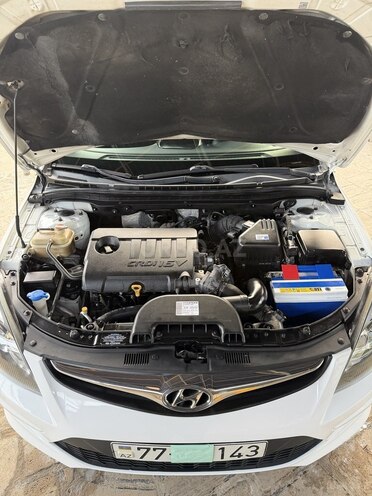 Hyundai i30 2011, 253,470 km - 1.6 л - Bakı