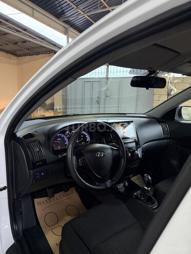 Hyundai i30 2011, 253,470 km - 1.6 л - Bakı