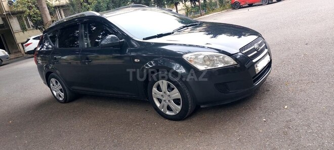 Kia  2008, 256,368 km - 1.4 l - Bakı