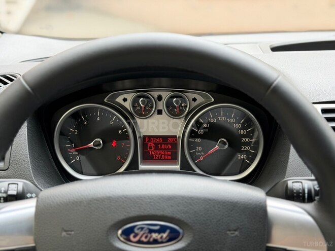 Ford Kuga 2012, 140,000 km - 2.5 л - Bakı