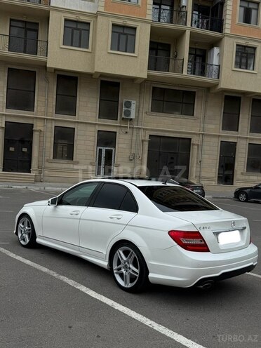 Mercedes C 250 2013, 86,500 km - 1.8 l - Bakı