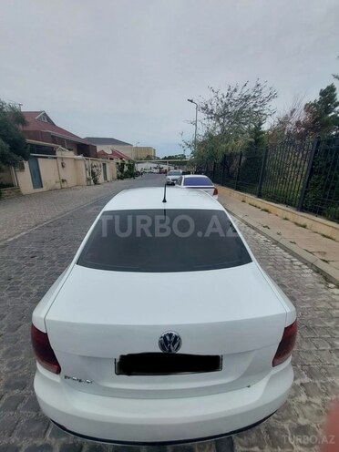 Volkswagen Polo 2018, 320,000 km - 1.6 l - Bakı
