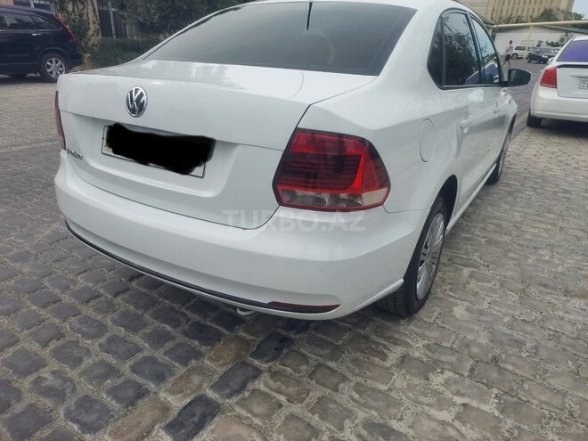 Volkswagen Polo 2018, 320,000 km - 1.6 l - Bakı