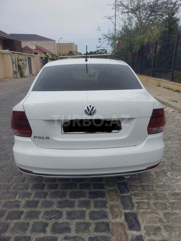 Volkswagen Polo 2018, 320,000 km - 1.6 l - Bakı