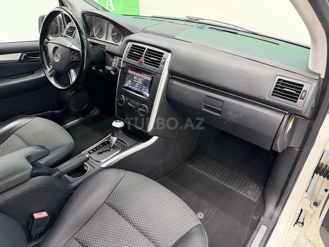 Mercedes B 180 2009, 148,000 km - 1.7 l - Bakı
