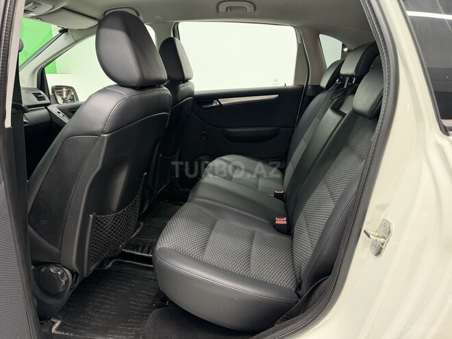 Mercedes B 180 2009, 148,000 km - 1.7 l - Bakı